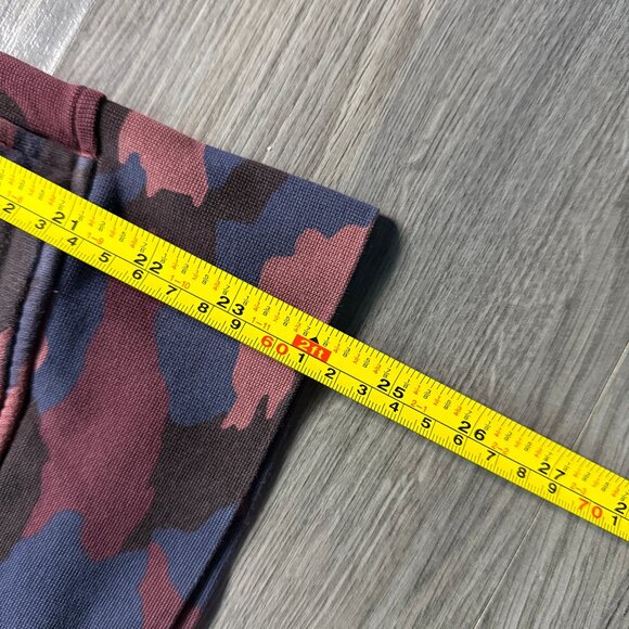 Lululemon Women's Scuba Full-Zip Hoodie - Red Camo - Picture 7 of 7